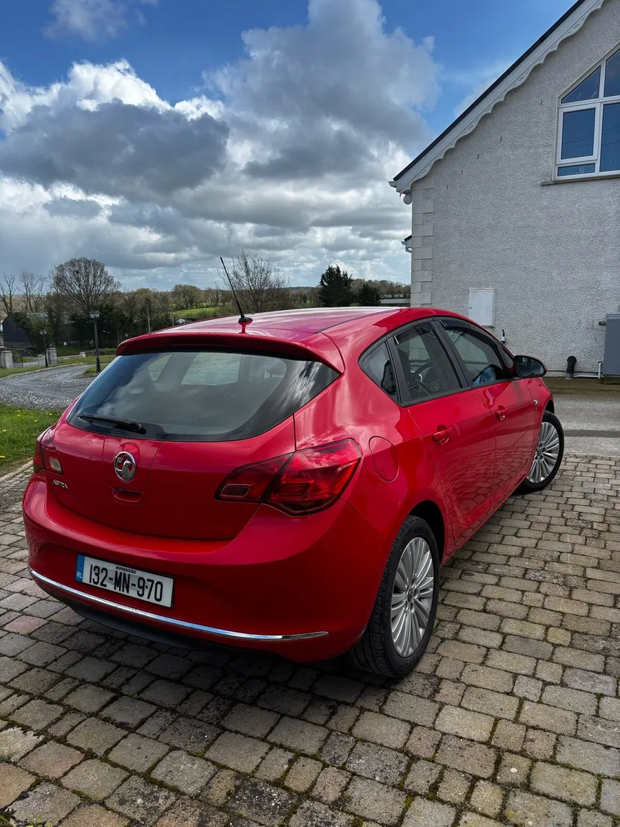 Vauxhall Astra / NCT 2027 - Image 3