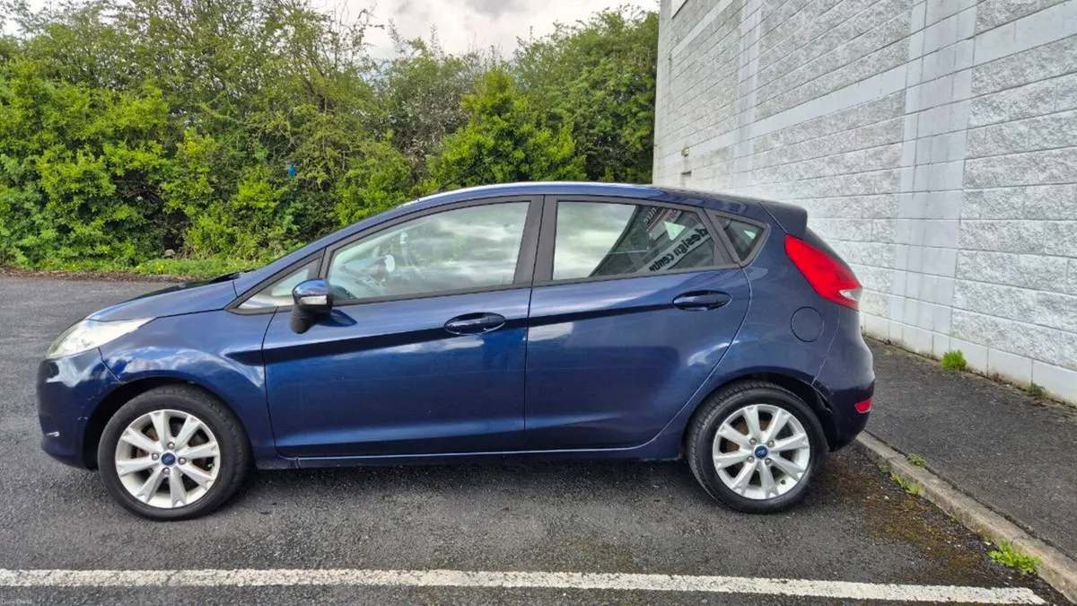 10 Ford Fiesta 1.2 petrol..New NCT..3300e - Image 4