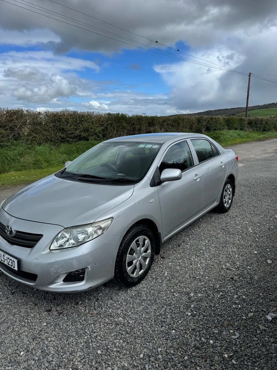Toyota Corolla - Image 2