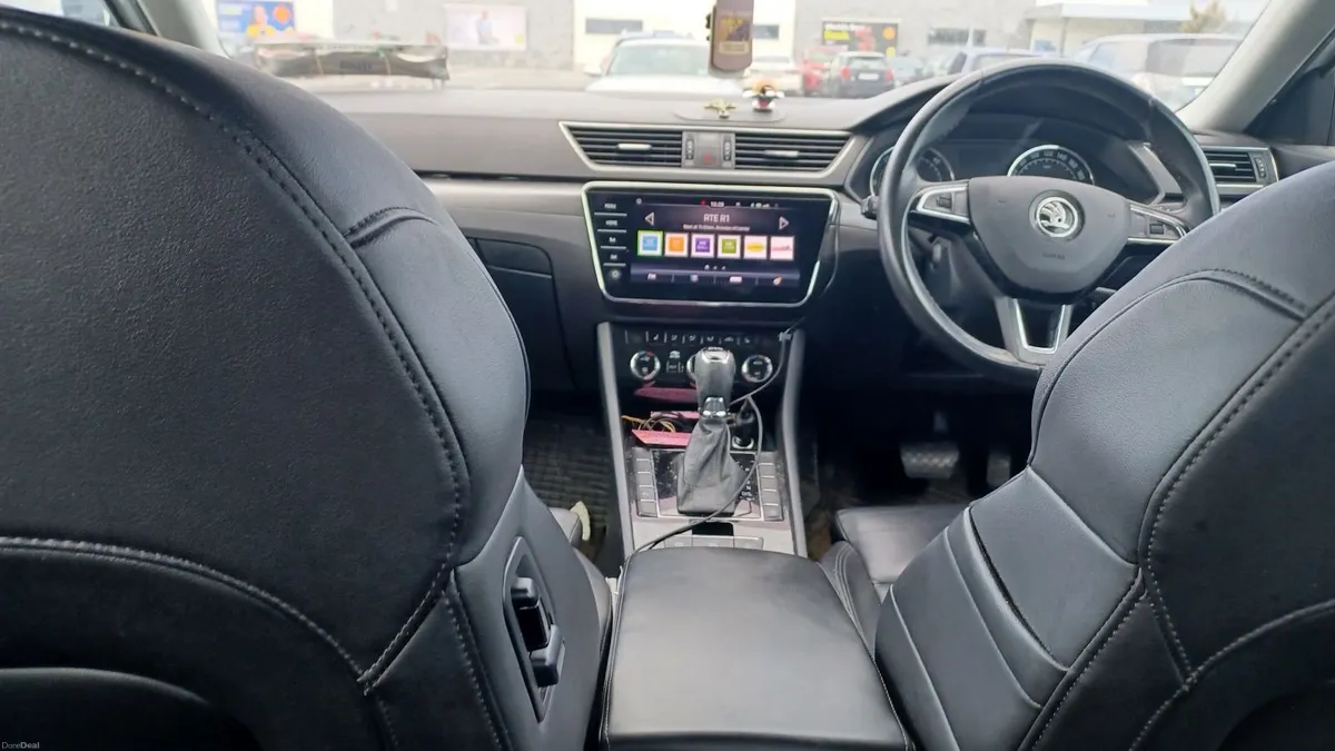 Skoda Superb 2019 - Image 2