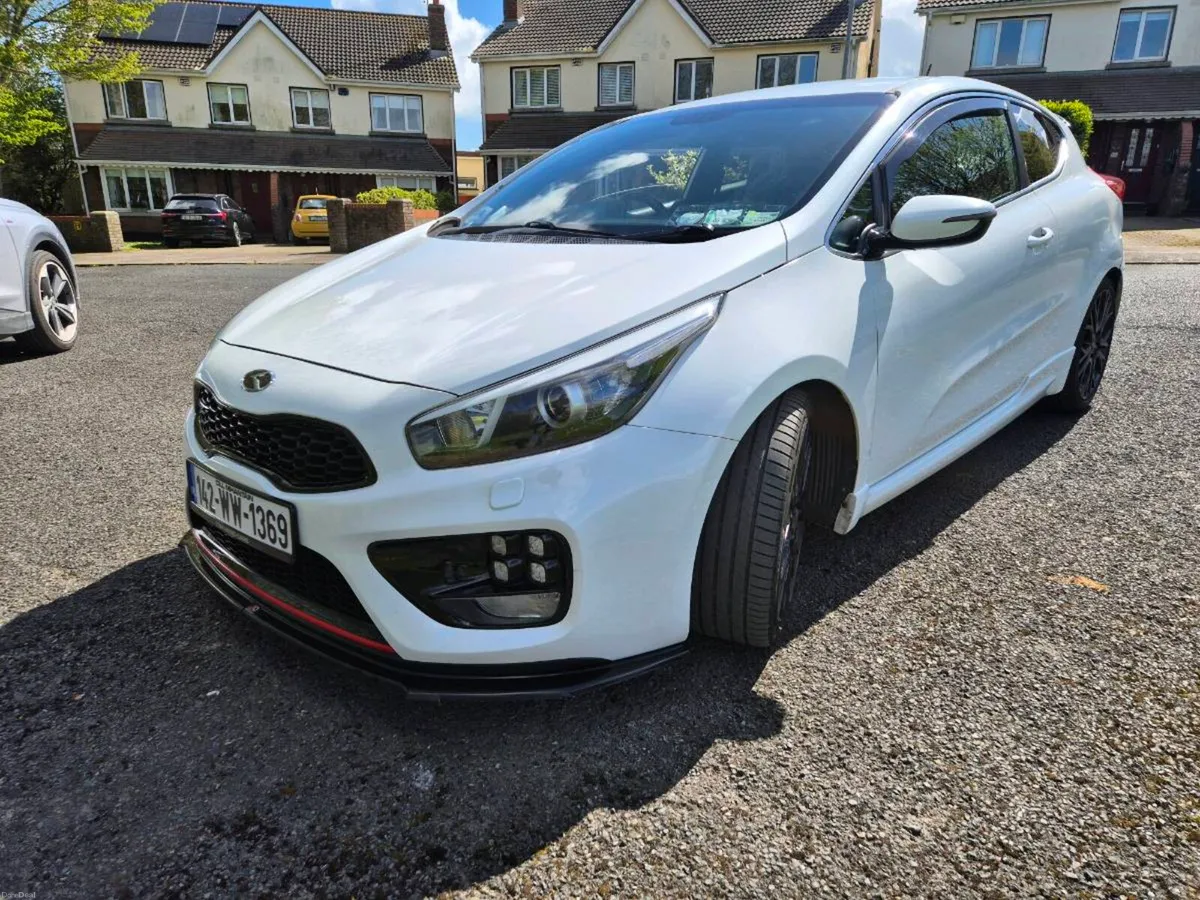 Kia Pro Ceed GT - Image 3