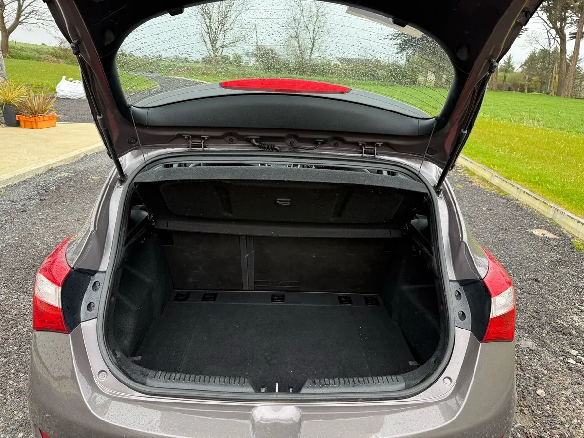 Hyundai i30 1.4 Diseal - Image 3
