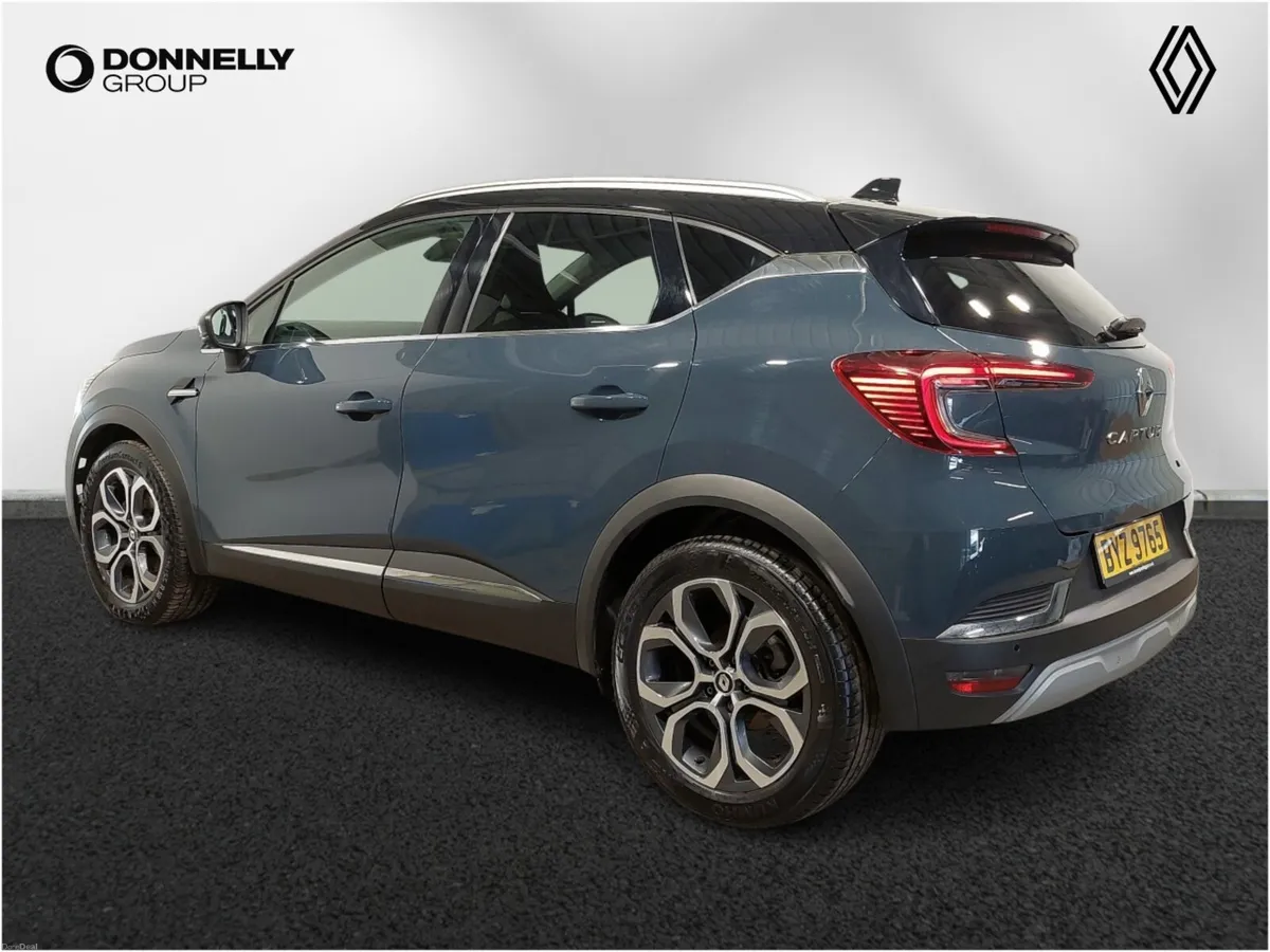 Renault Captur Hatchback Techno - Image 2