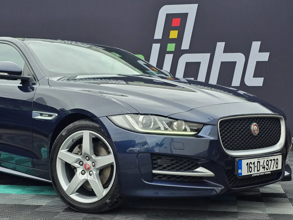2016 Jaguar XE R Sport Panaramic Roof - Image 3