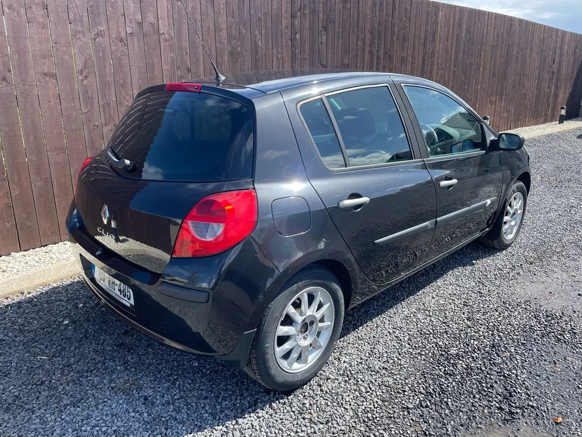2009 1.2 Renault clio €2600 - Image 4
