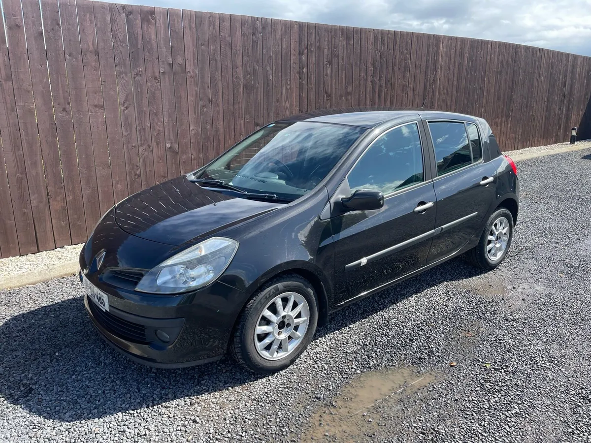2009 1.2 Renault clio €2600 - Image 2