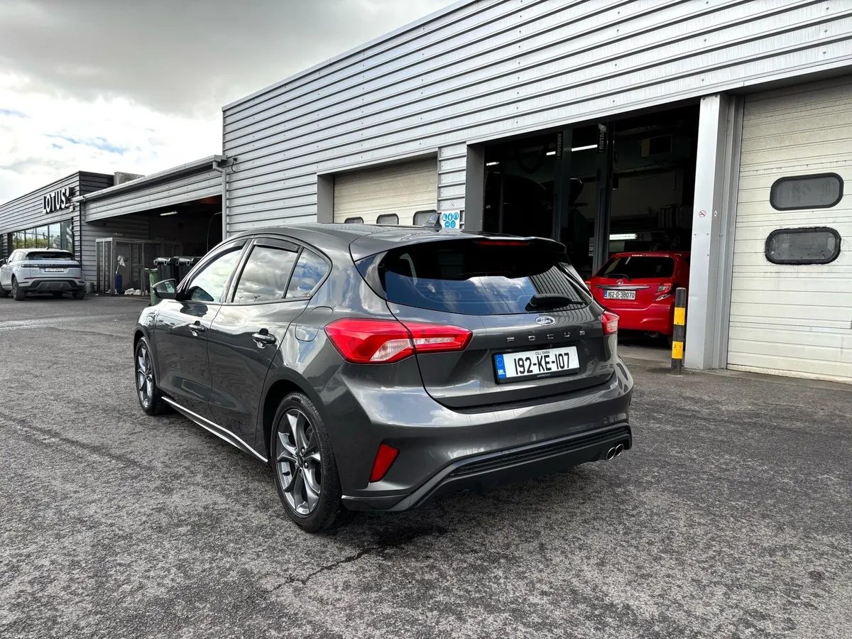 Ford focus St Line 1.0 125ps - Image 3