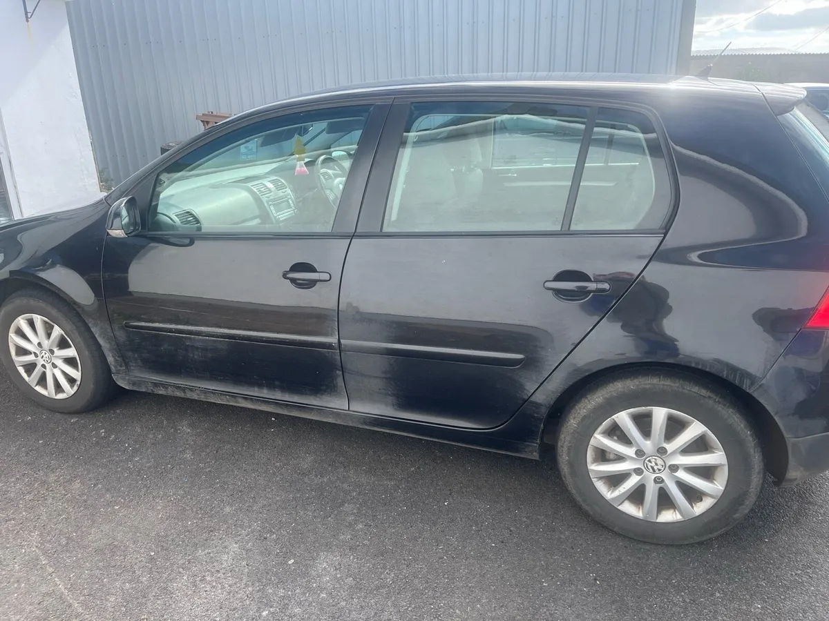 VW Golf 08 - Image 3