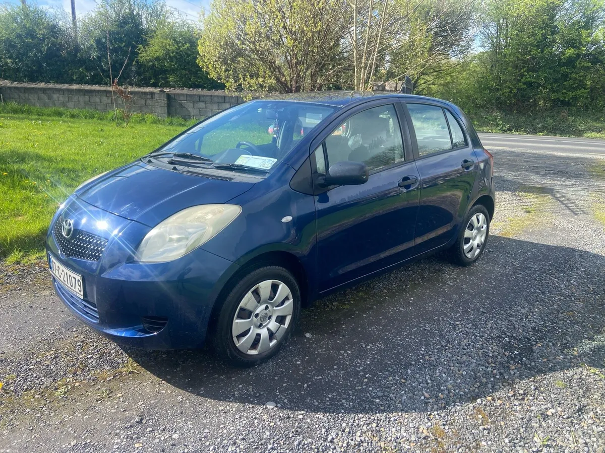 Toyota Yaris 2007 nct 7/27 - Image 2