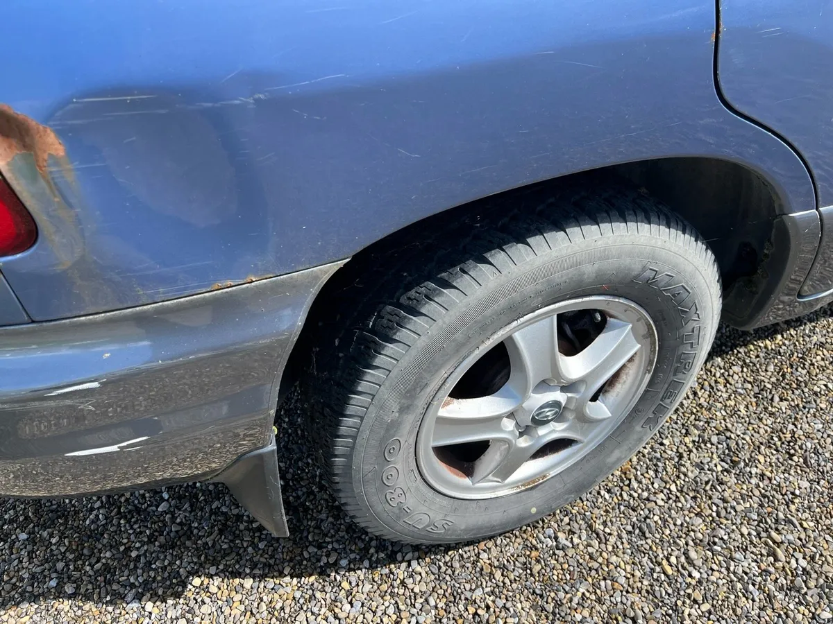 Hyundai Sante Fe - Image 3