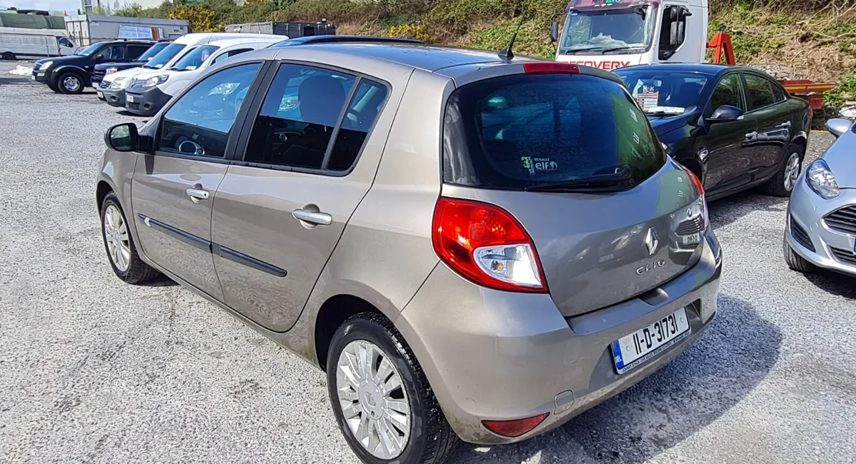 Renault Clio 2011 - Image 3