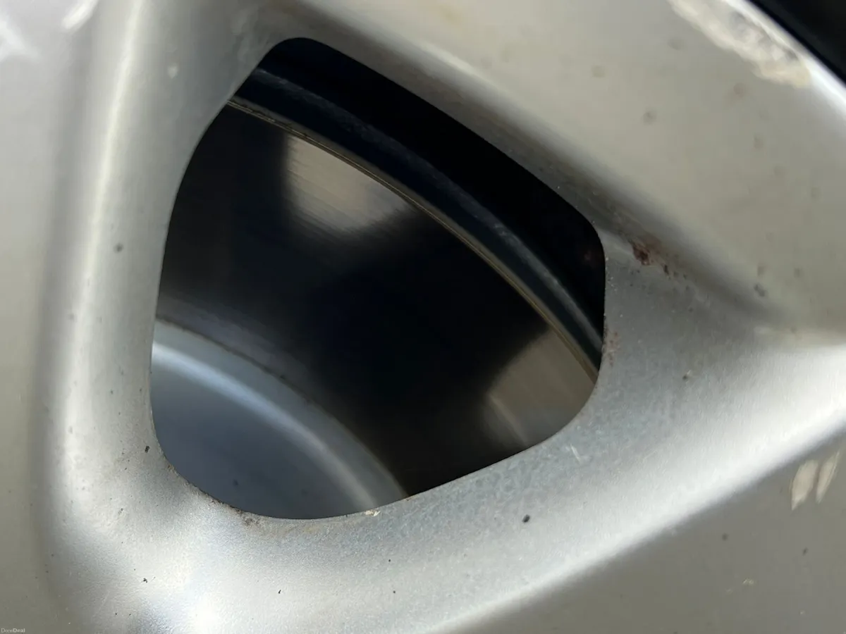 Volkswagen Golf 2006 1.9TDI Automatic new nct 2/27 - Image 3