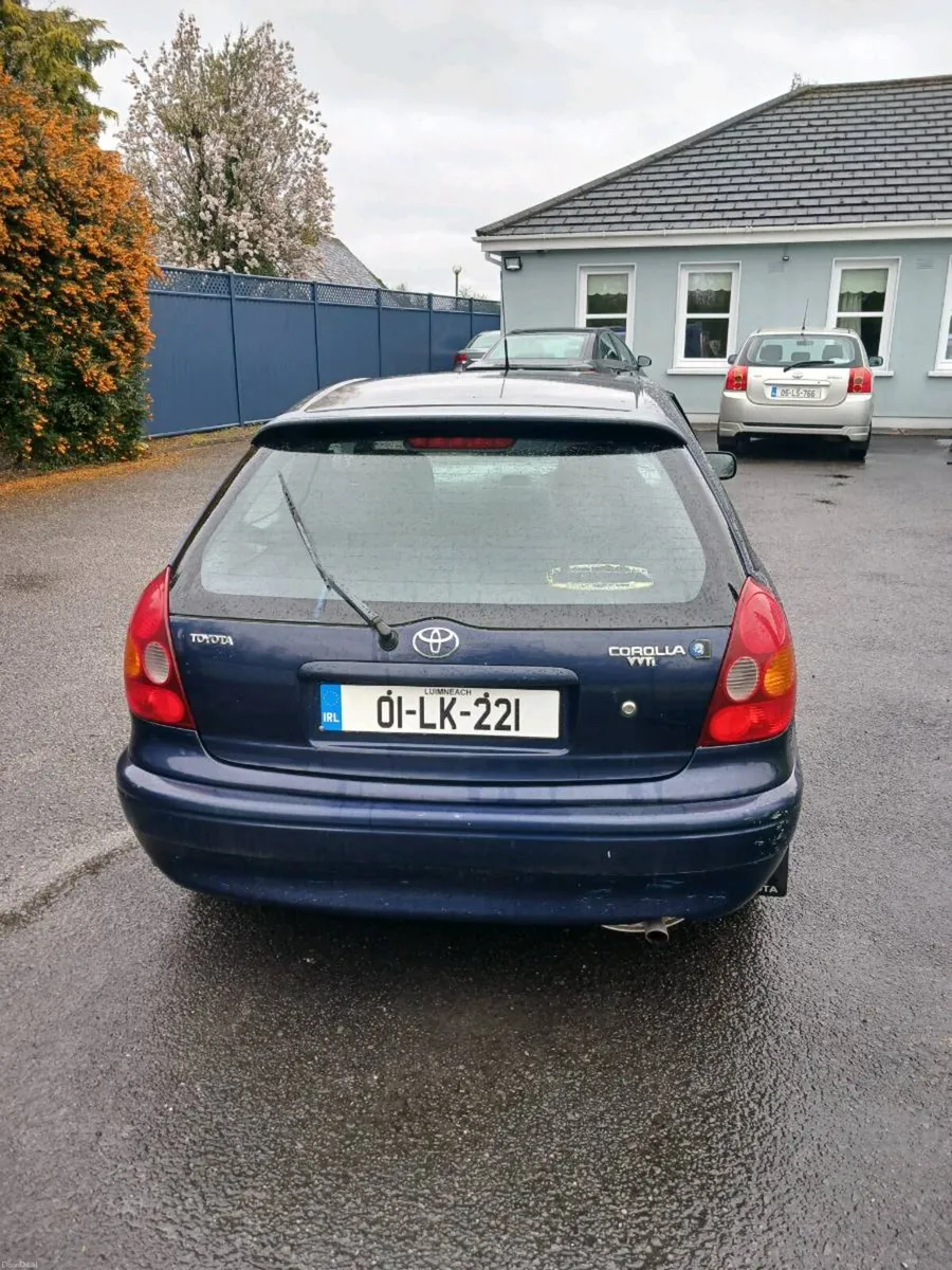 Toyota corolla - Image 4
