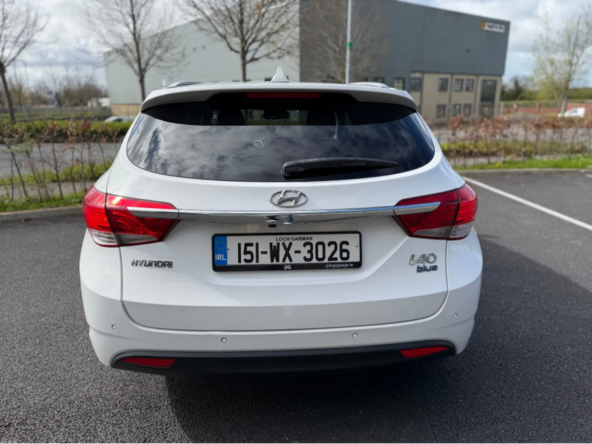 Hyundai i40 1.7 CRDI STYLE BLUE DRIVE 5DR *NEW NCT - Image 4