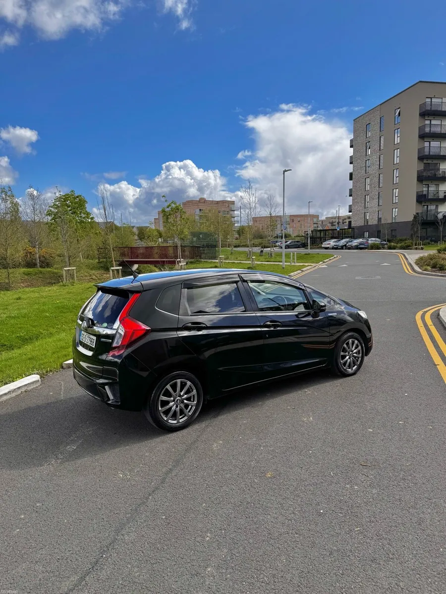 2013 Honda Fit Hybrid 1.5l Petrol Auto / NCT 04/27 - Image 4