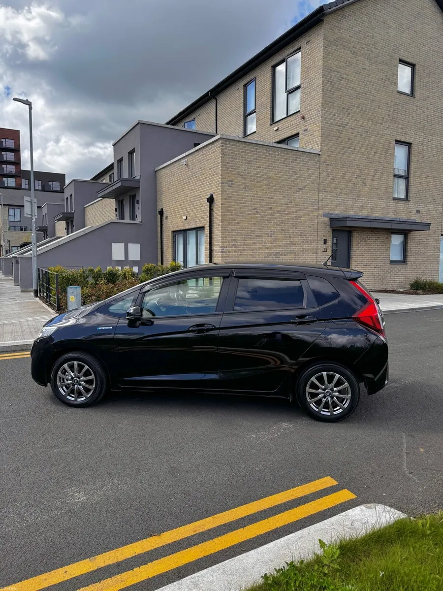 2013 Honda Fit Hybrid 1.5l Petrol Auto / NCT 04/27 - Image 2