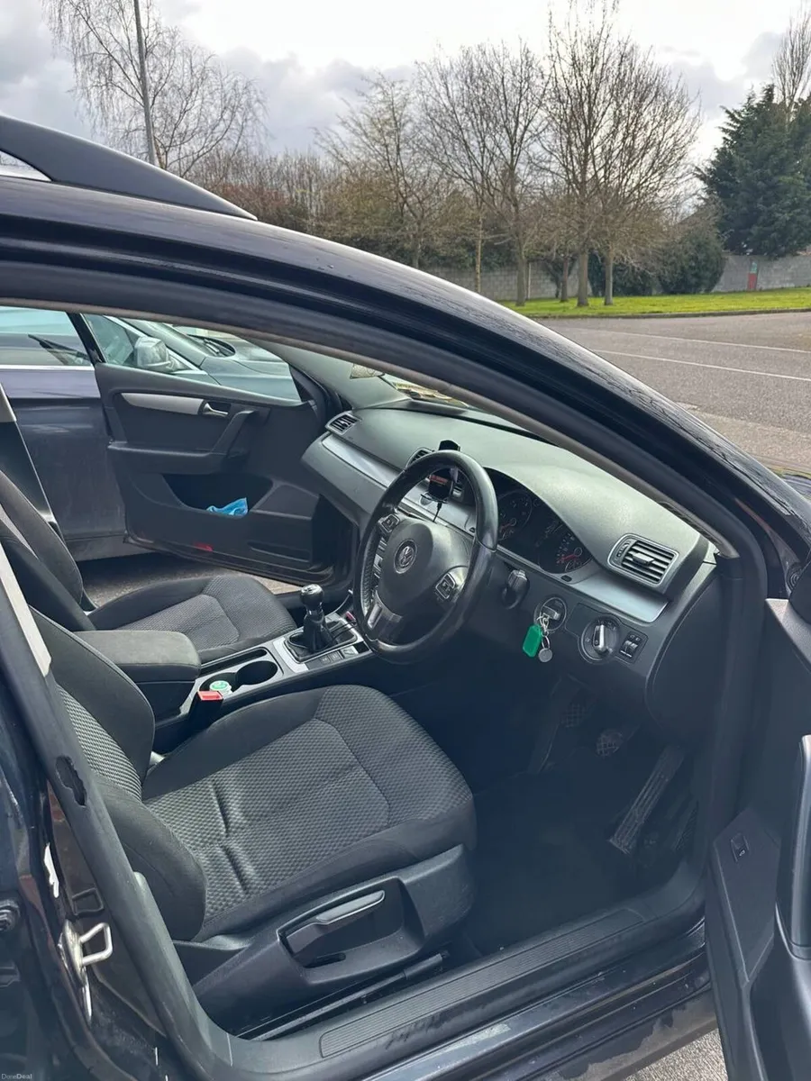 Volkswagen Passat b7 - Image 2