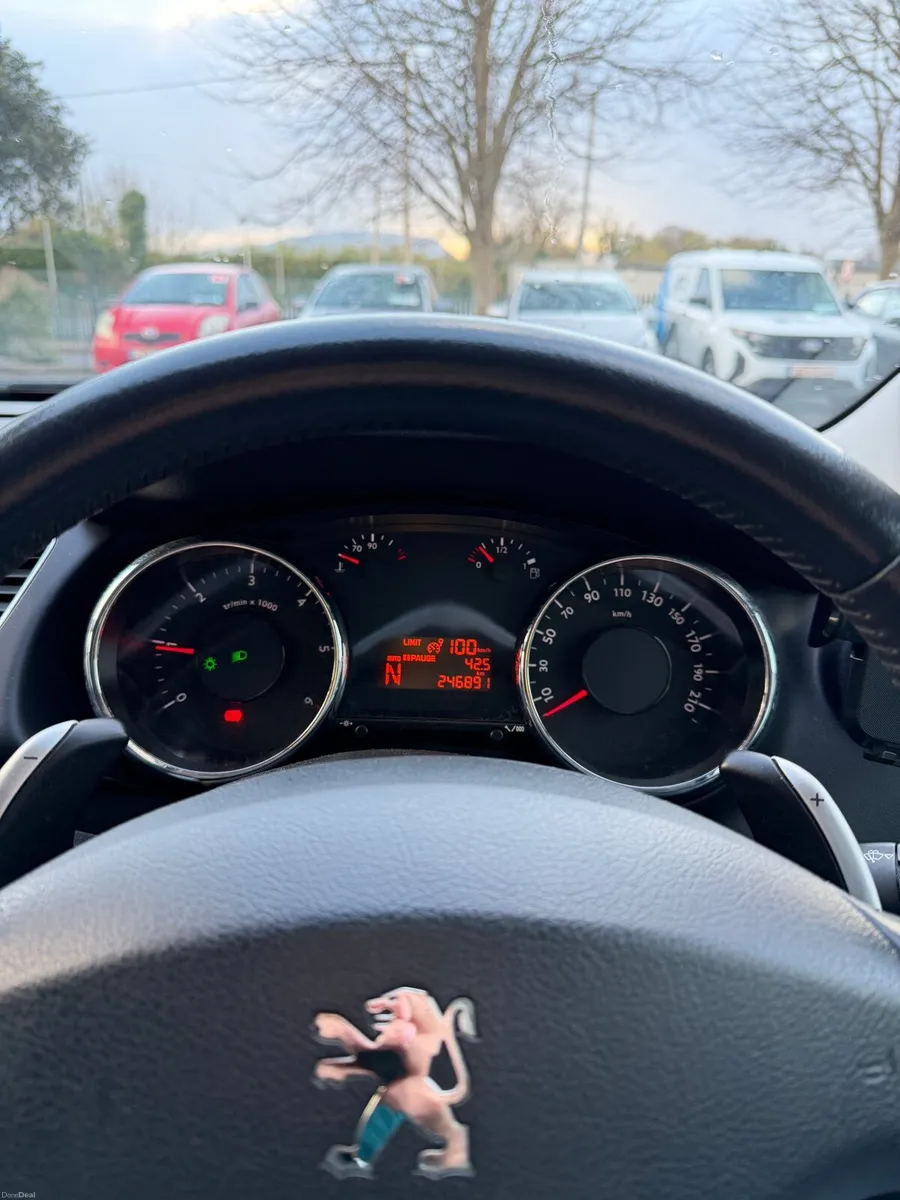 Peugeot 3008 2010 - Image 1