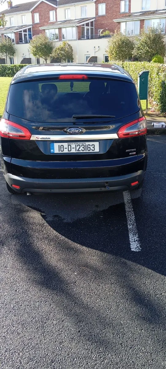 Ford S-Max 2010 - Image 2