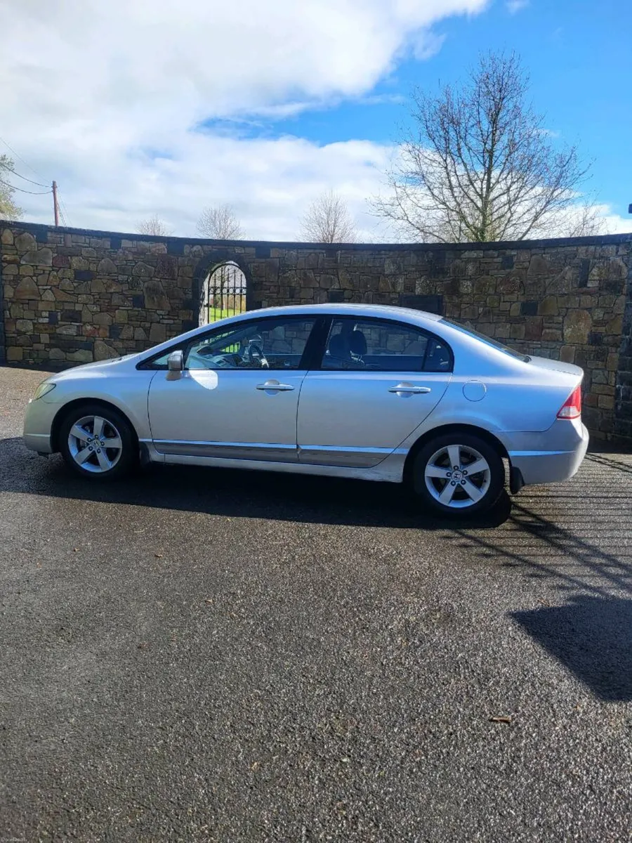 BARGAIN HONDA CIVIC PETROL NEW NCT 1OWNER FROM NEW - Image 4