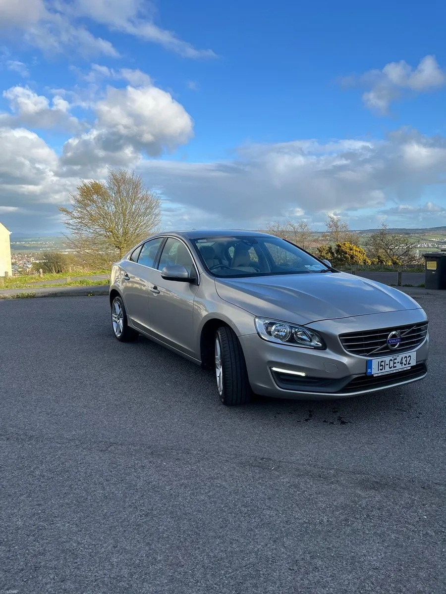 Volvo S60 2015 - Image 2
