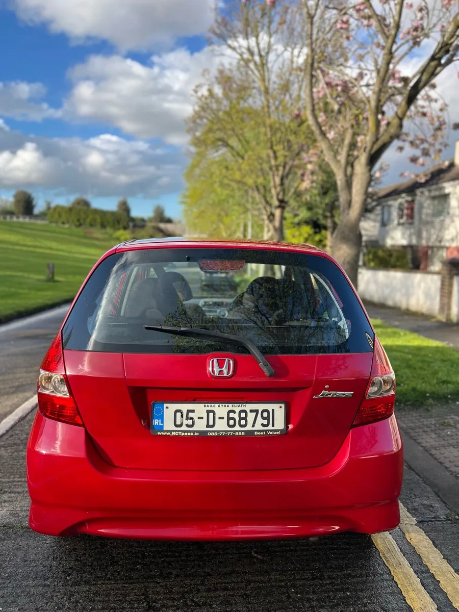 🚗 Honda Jazz Automatic 2005 for Sale 🚗✨ - Image 3