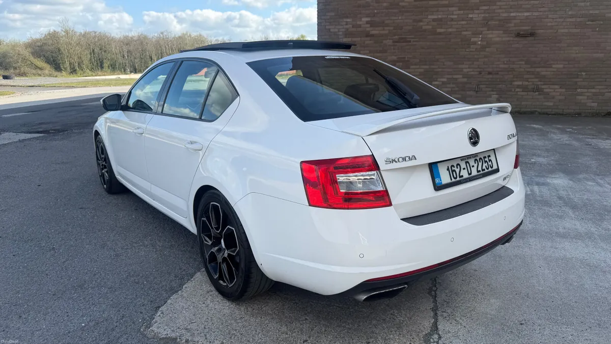 2016 SKODA OCTAVIA  2.0 V.R.S AUTOMATIC - Image 3