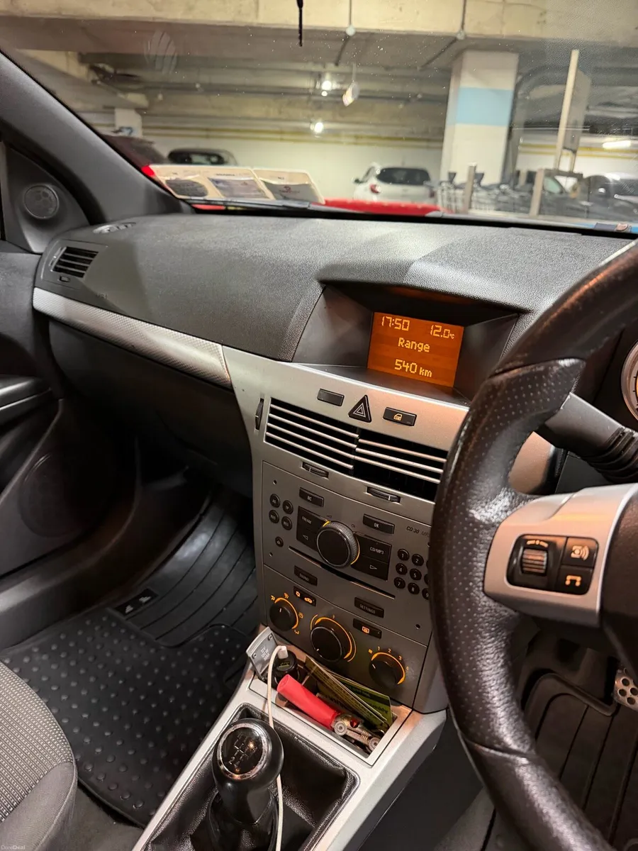 Opel Astra - Image 4