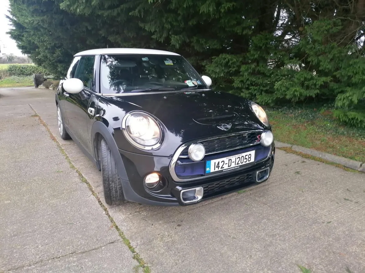 142 Mini Cooper Sport 2.0 D (Very Low Mileage) - Image 1