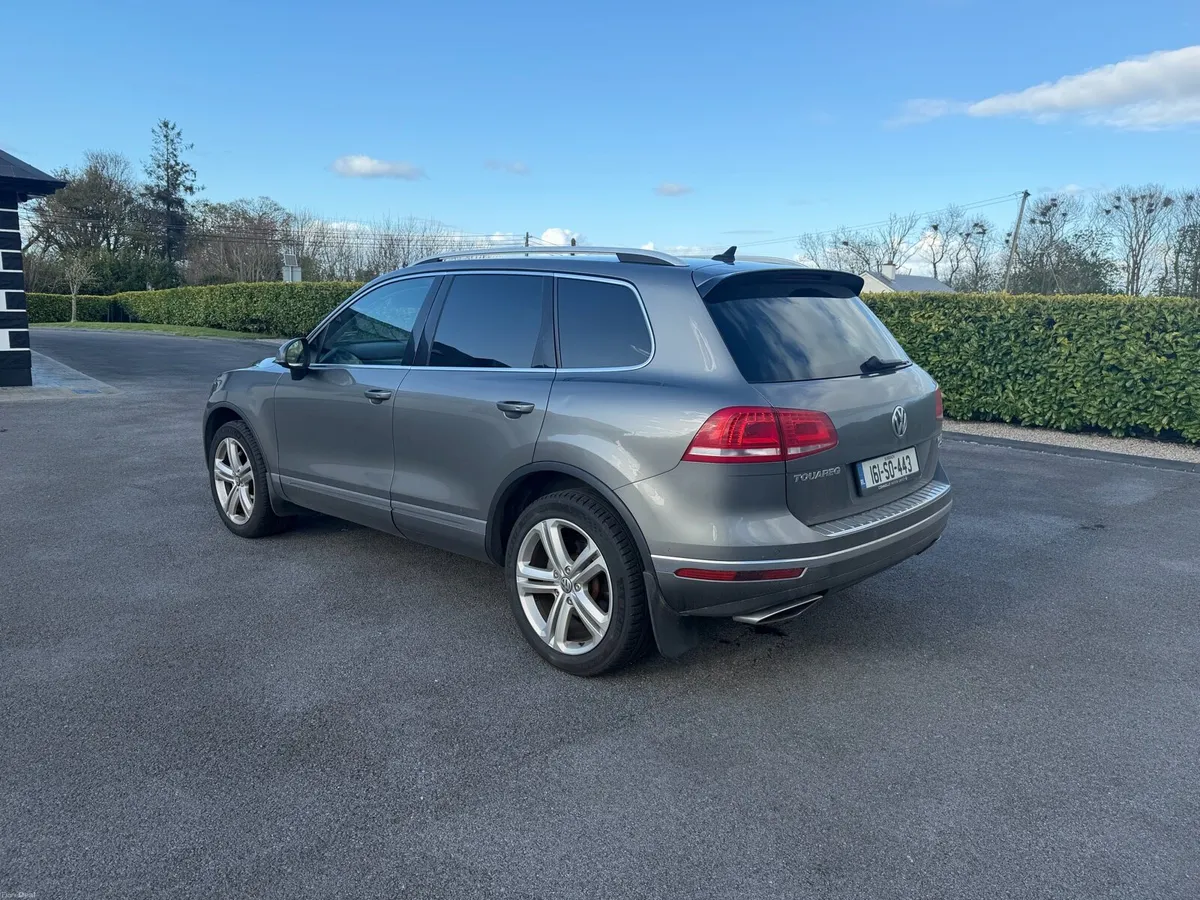 Volkswagen Touareg - Image 2