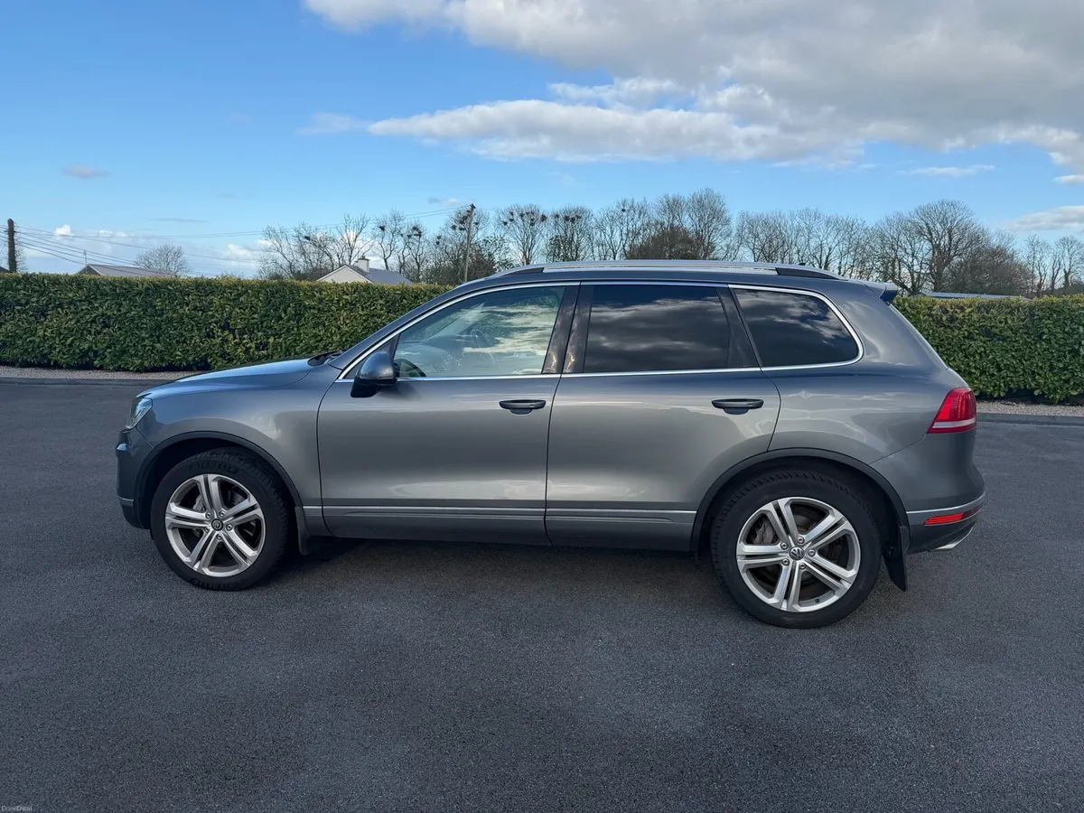 Volkswagen Touareg - Image 3