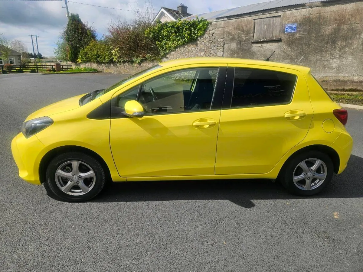 TOYOTA VITZ 1.0 AUTOMATIC - Image 3