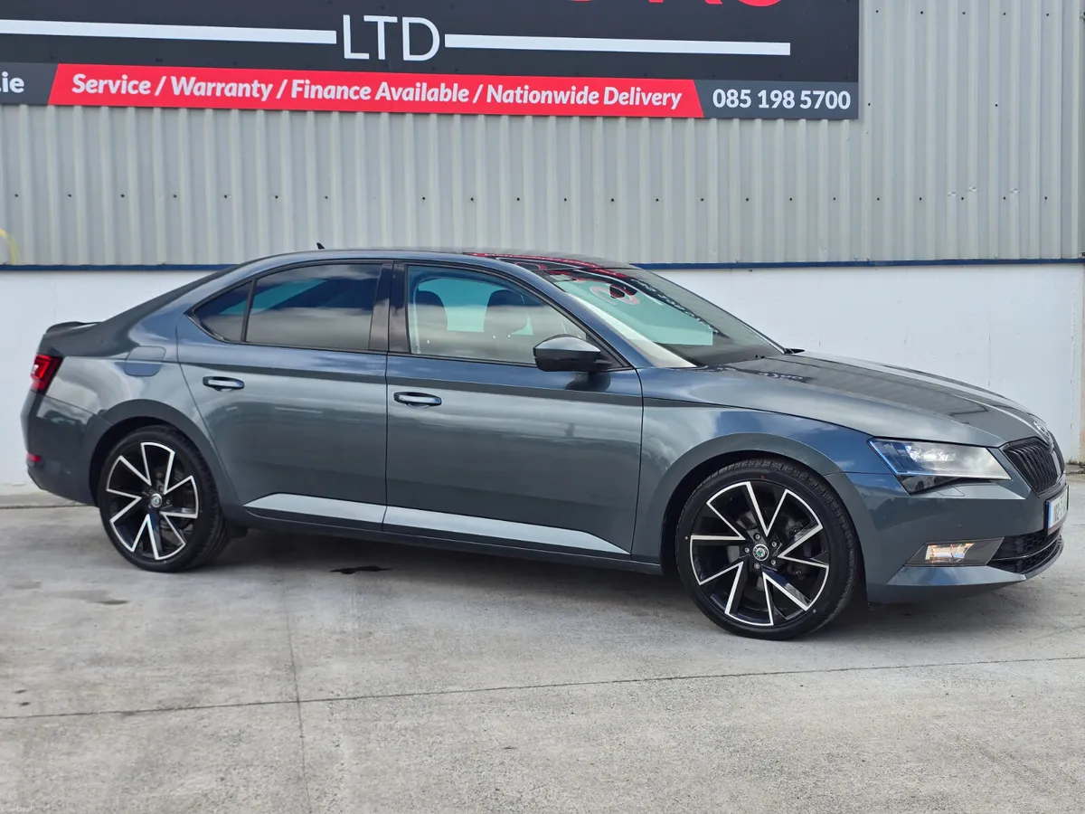 182* SKODA SUPERB 2.0 150BHP BLACK EDT STYLING - Image 4