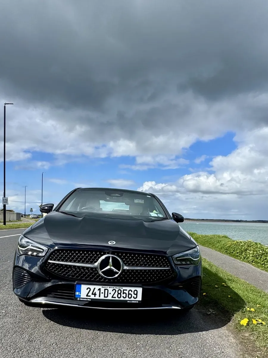 2024 Mercedes-Benz CLA 250e Plug-in Hybrid - Image 4