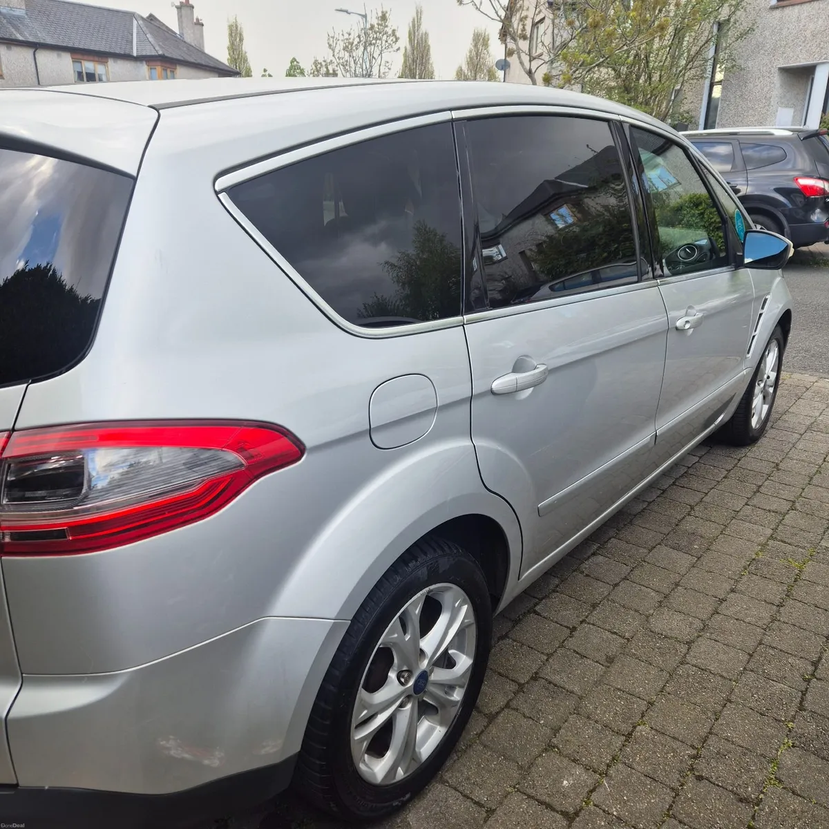 Ford S-Max 2013 - Image 2