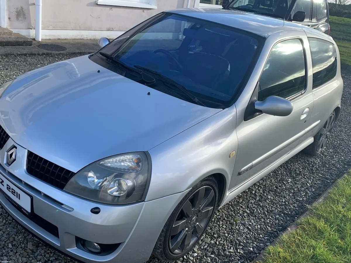 Renault Clio 184 Sport 2005 - Image 2
