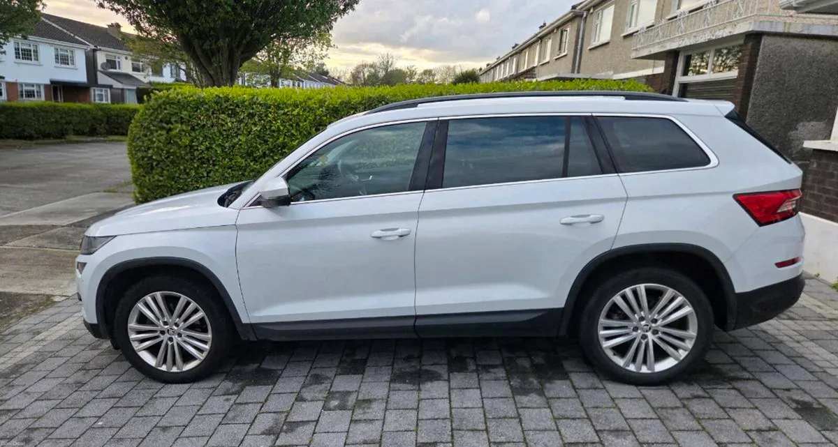2017 Skoda Kodiaq SE L DSG 7 Seater SUV FSH Camera - Image 1