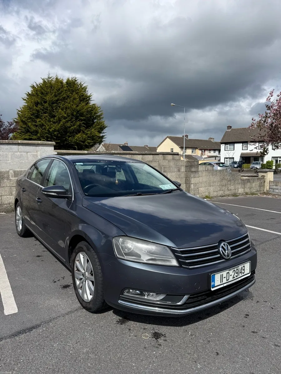 Volkswagen Passat - Image 2