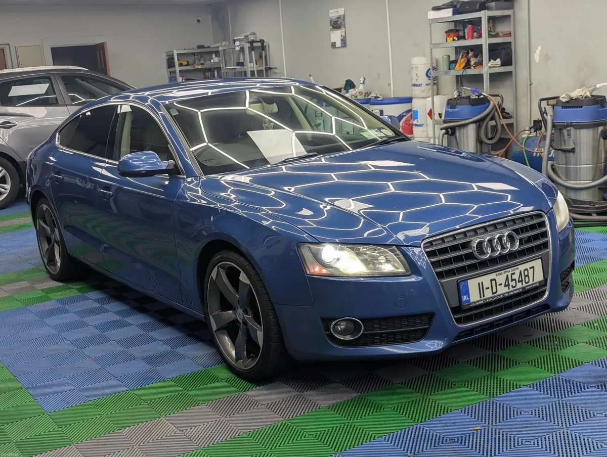 Audi A5 2011 - Image 2