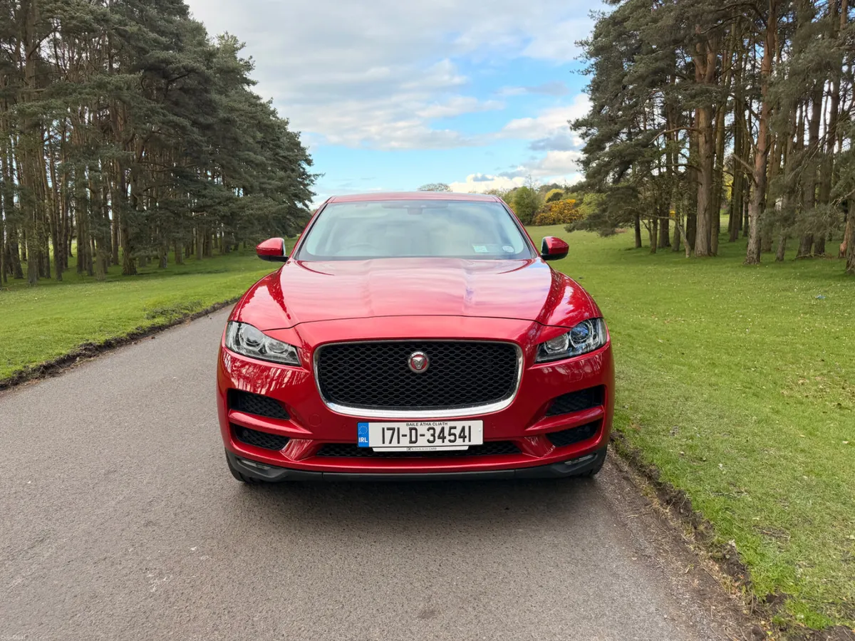 Jaguar F-Pace 2017 AWD Prestige 4X4 - Image 2