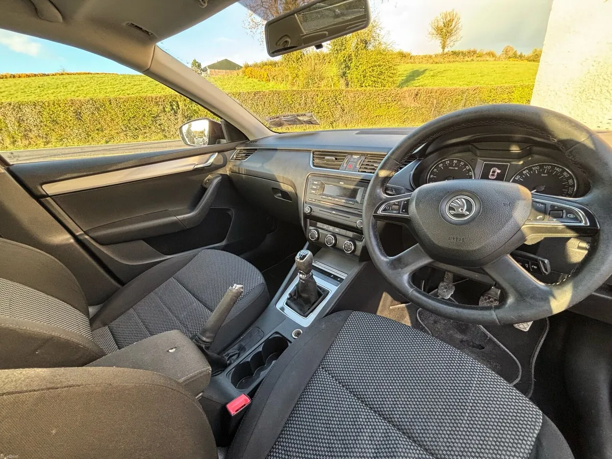 2013 Skoda Octavia 1.6diesel new Model - Image 3