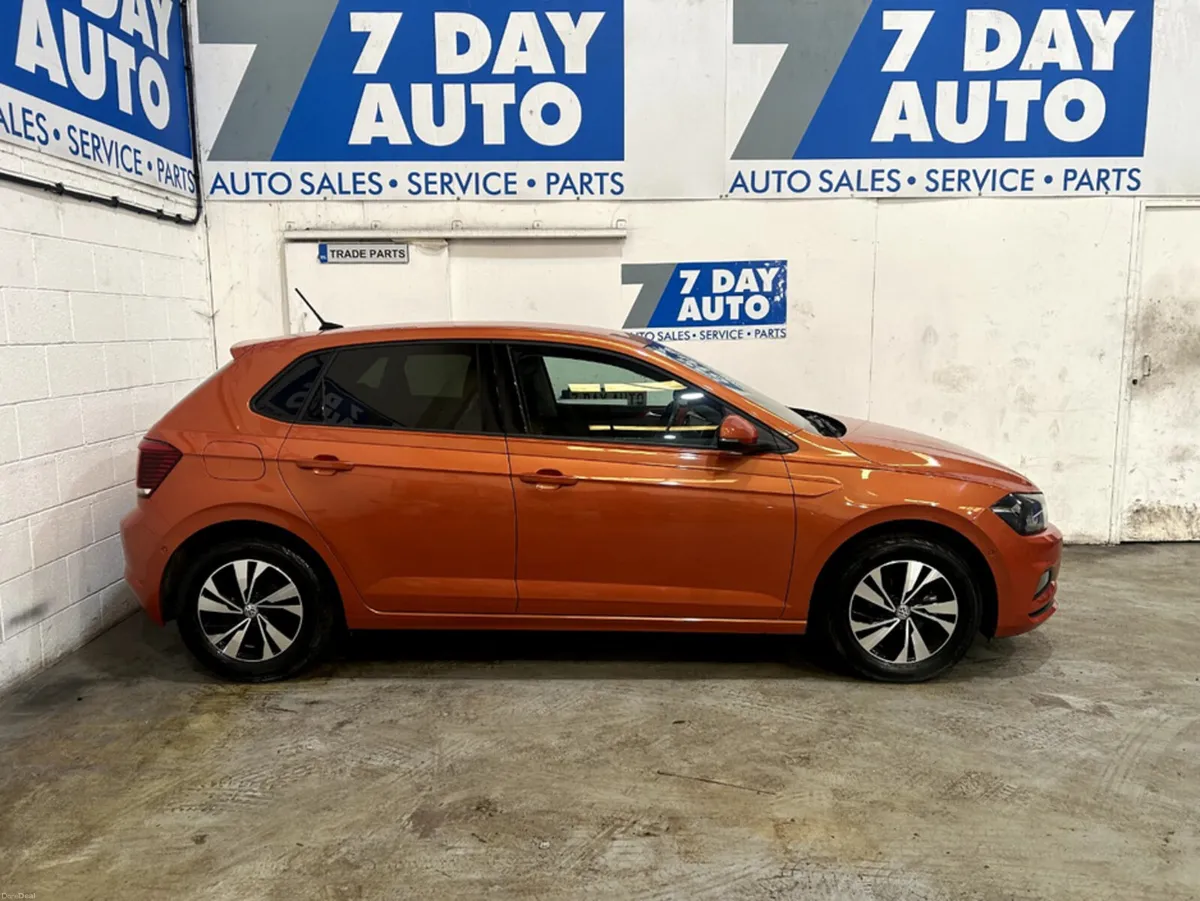 Volkswagen Polo AUTO - Image 3