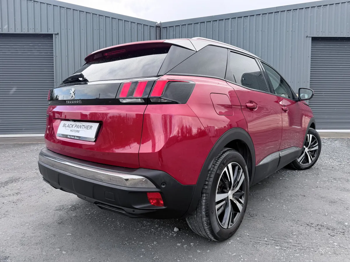 Peugeot 3008 182’ Allure AUTOMATIC/LOW MILEAGE - Image 4