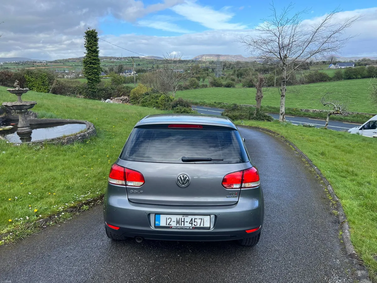 Volkswagen Golf 2012 - Image 2