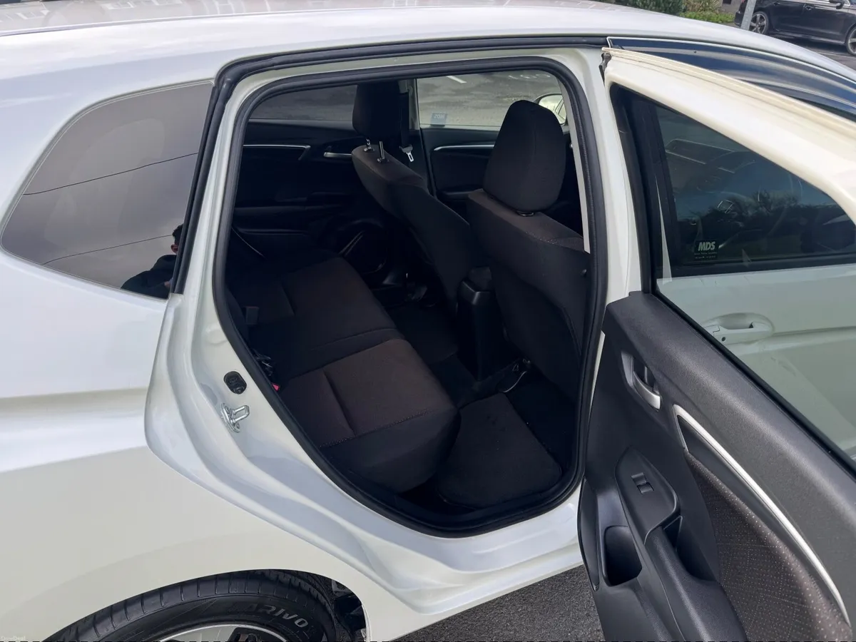 Honda Fit 2017 - Image 3