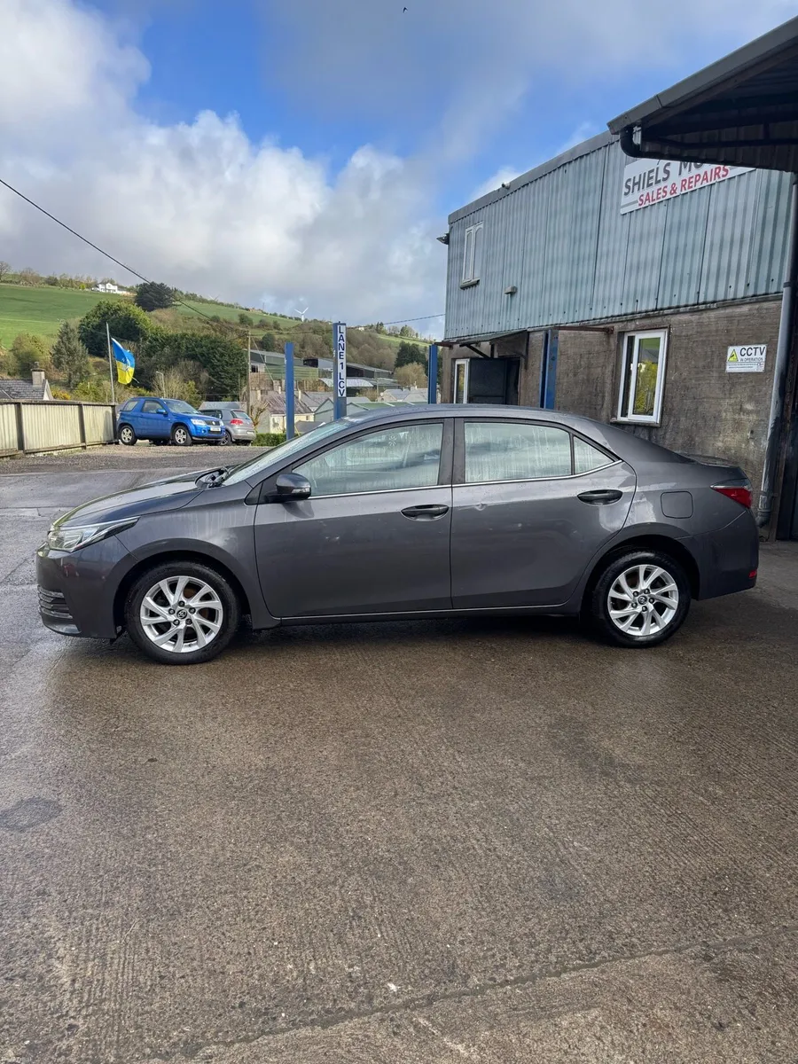 Toyota Corolla - Image 3