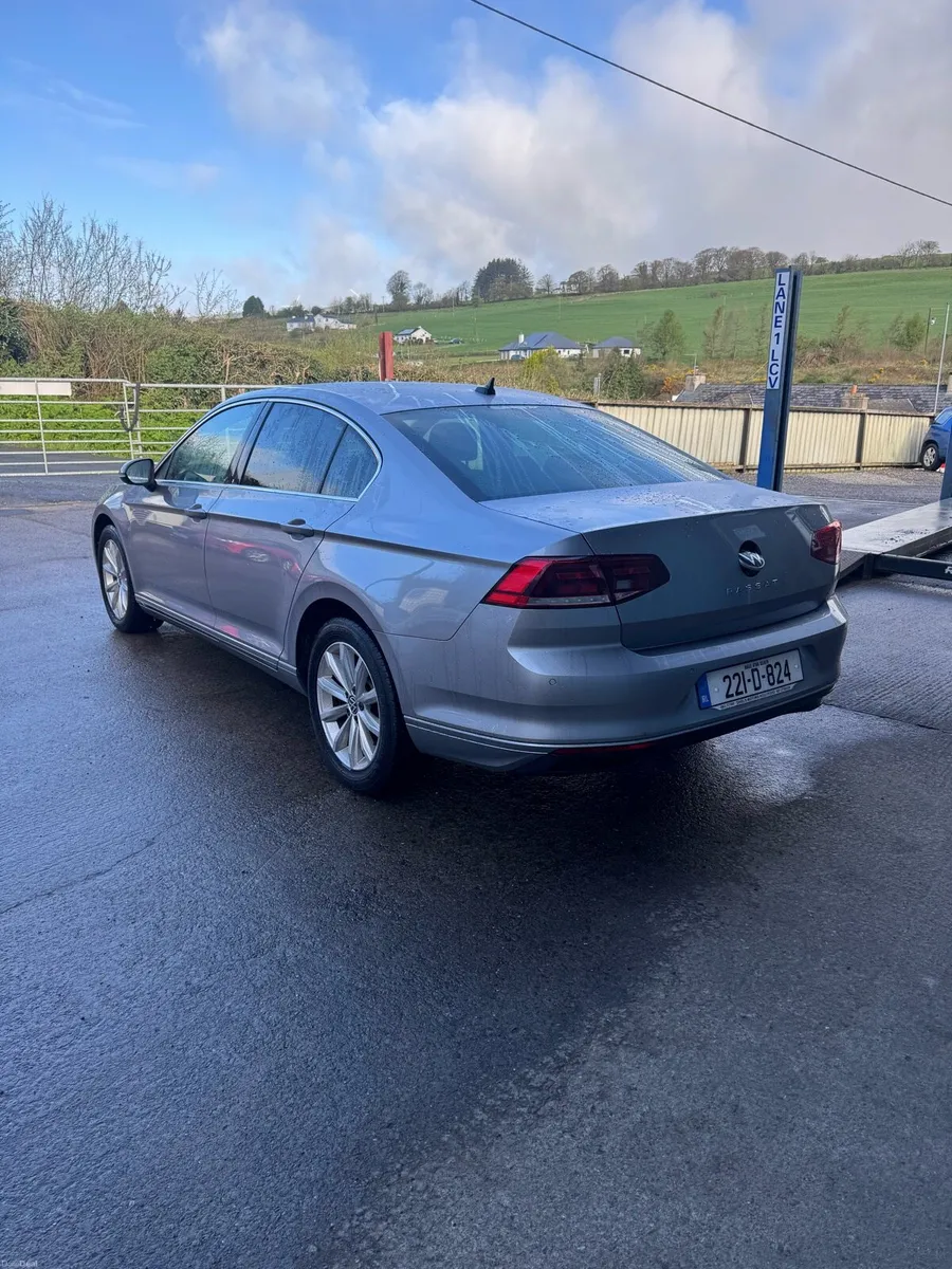 VW Passat - Image 4