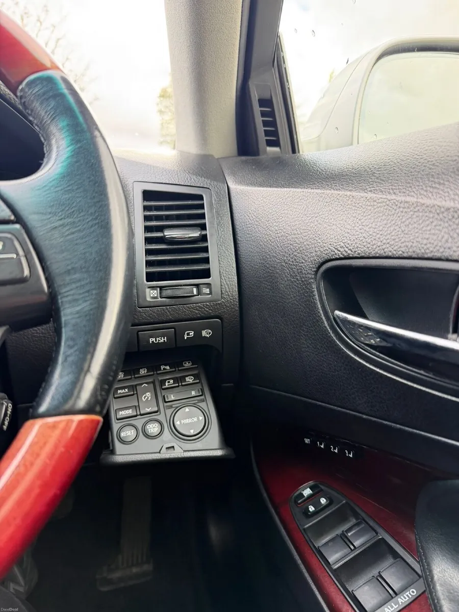 Lexus GS 450 H hybrid 2010 - Image 2