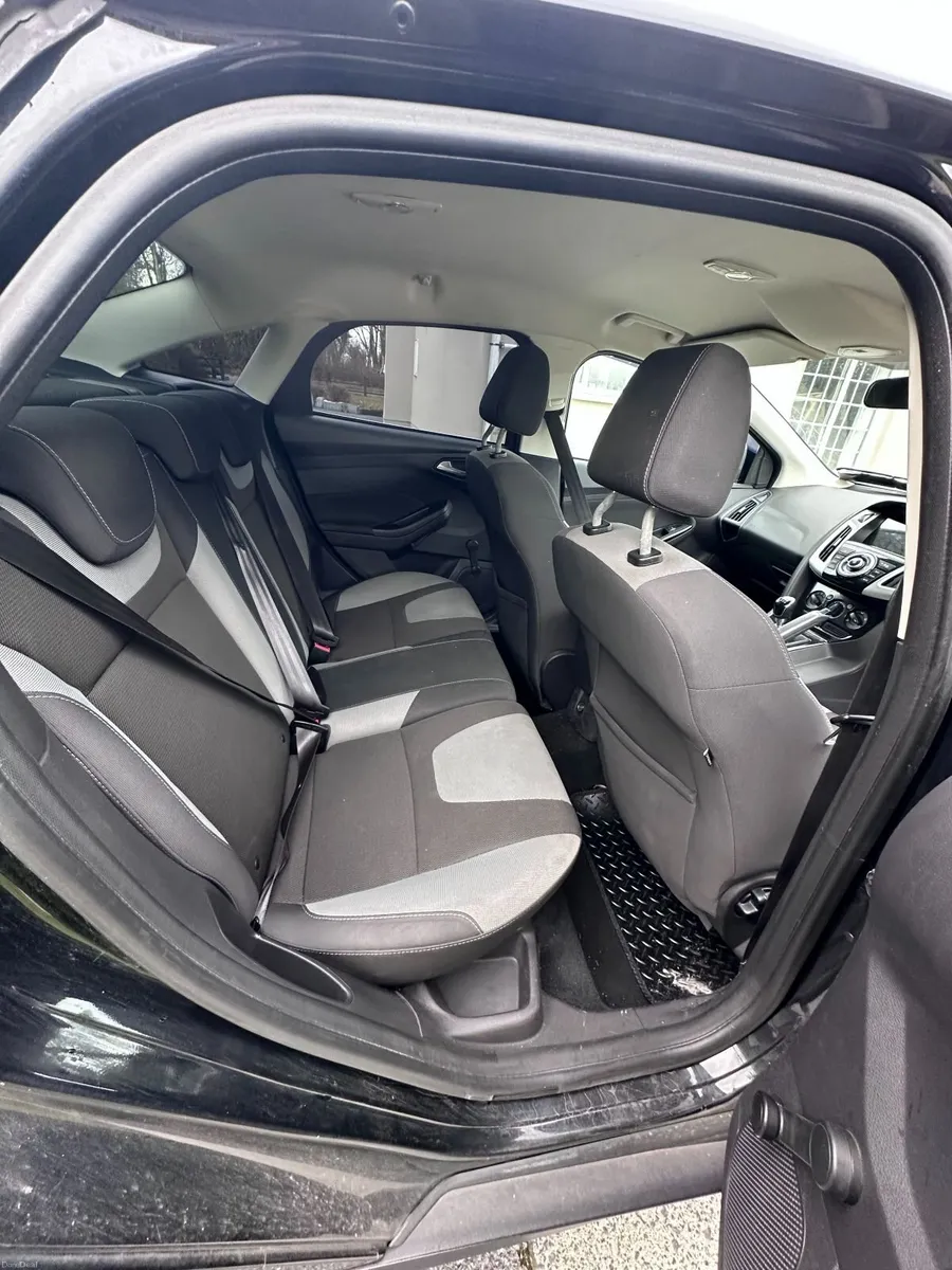 2012 Ford Focus Zetec 1.6 TDCI - Image 4