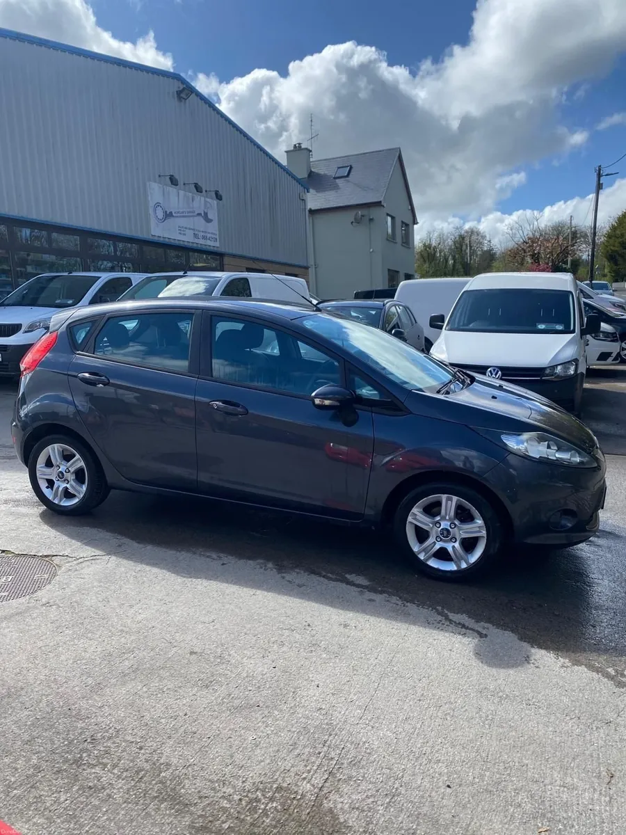 Ford Fiesta 2009 - Image 1
